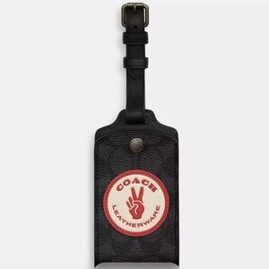 COACH Luggage Tag In Signature Canvas With Patches
Brand new, still wrapped